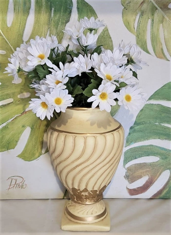 Vaso portafiori beige con decoro oro H 30cm